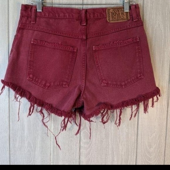 Canyon River blues burgundy distressed High Rise shorts sz 9 EUC - Picture 3 of 9